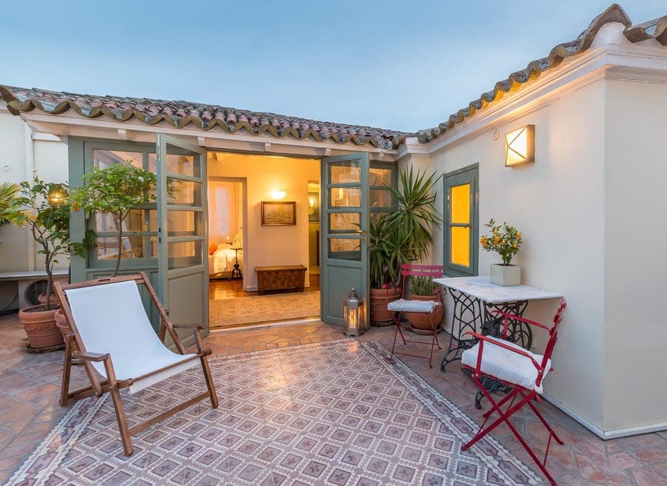 Neoclassical res w/ Acropolis view Vacation rental in Plaka