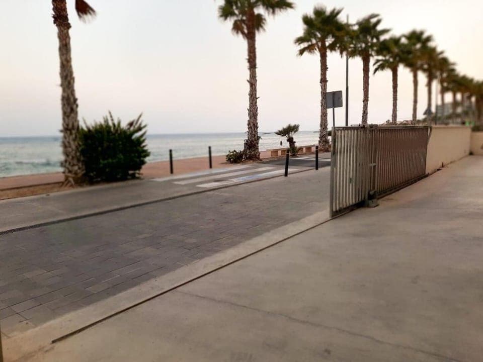 Elegante apartamento en primera línea de playa  Apartment in Villajoyosa