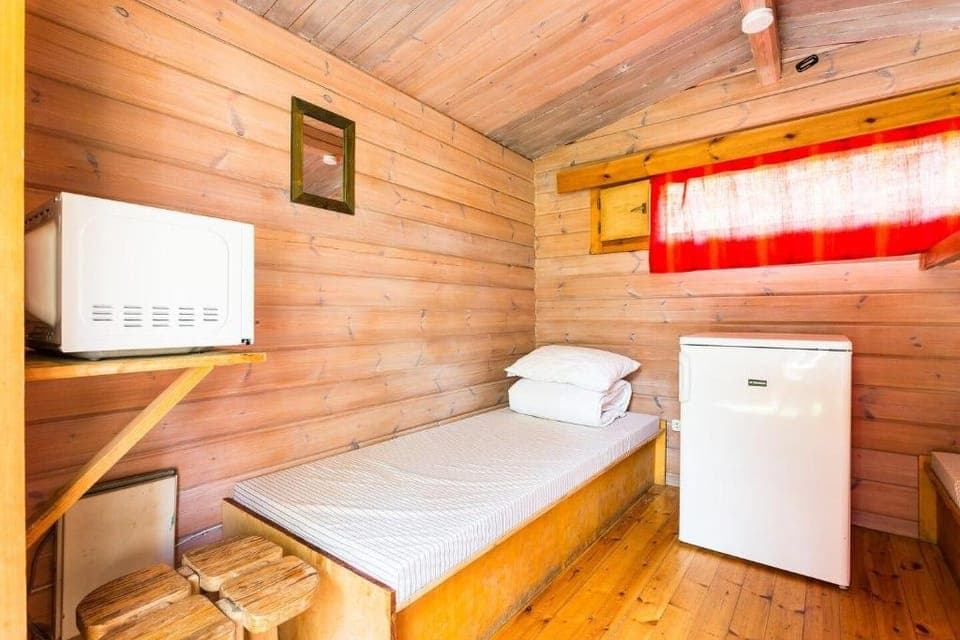 Two-bed camping summer house Vacation rental in Finland