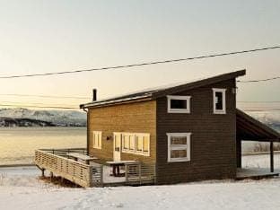 person holiday home in Nord-Lenangen Vacation rental in Troms Og Finnmark