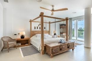 Villa Carlota 100m to beach seaview  private pool Villa in Villajoyosa