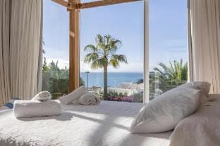 Villa Carlota 100m to beach seaview  private pool Villa in Villajoyosa