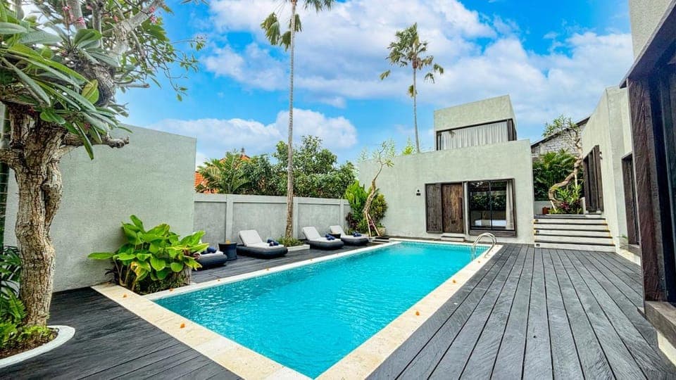 Le Cielo Resort Canggu Batu Bolong by Maviba Villa in North Kuta
