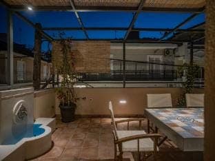 Elegant City Apartment - 250m from Solomos Square Apartment in Zakynthos
