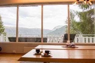 Spacious with a great view over Tromsø Vacation rental in Tromso