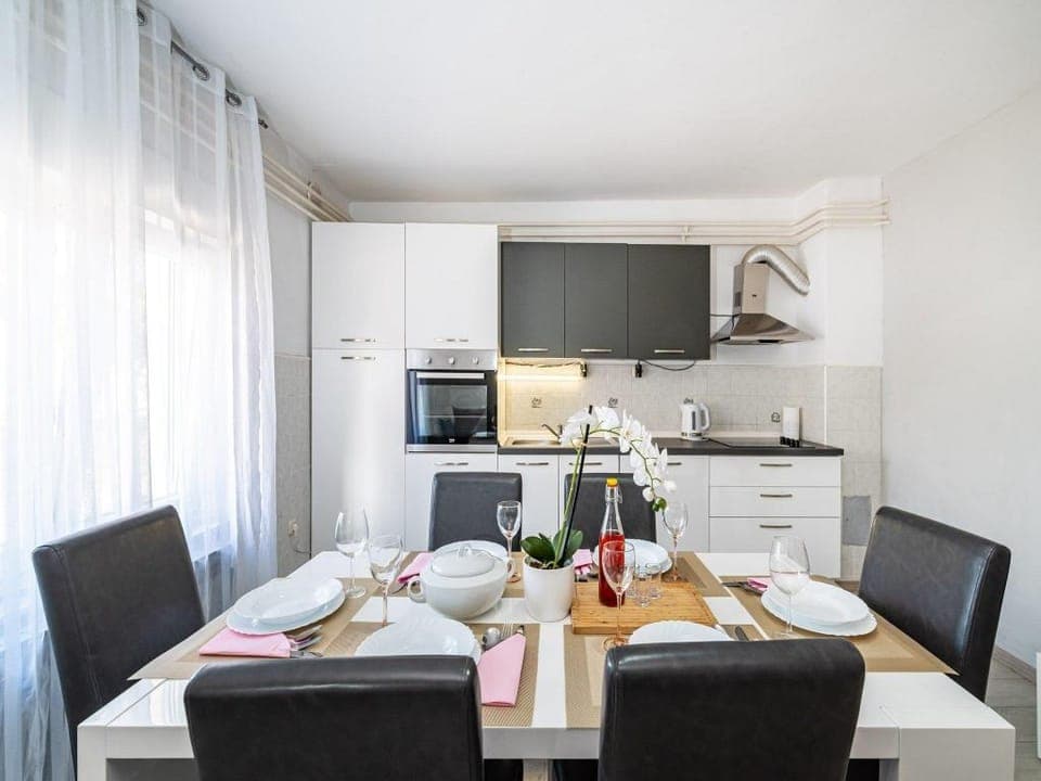 Five Bedroom Villa Hotel in Šibenik-Knin County, Croatia