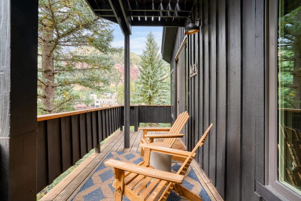 Open-air balconies.