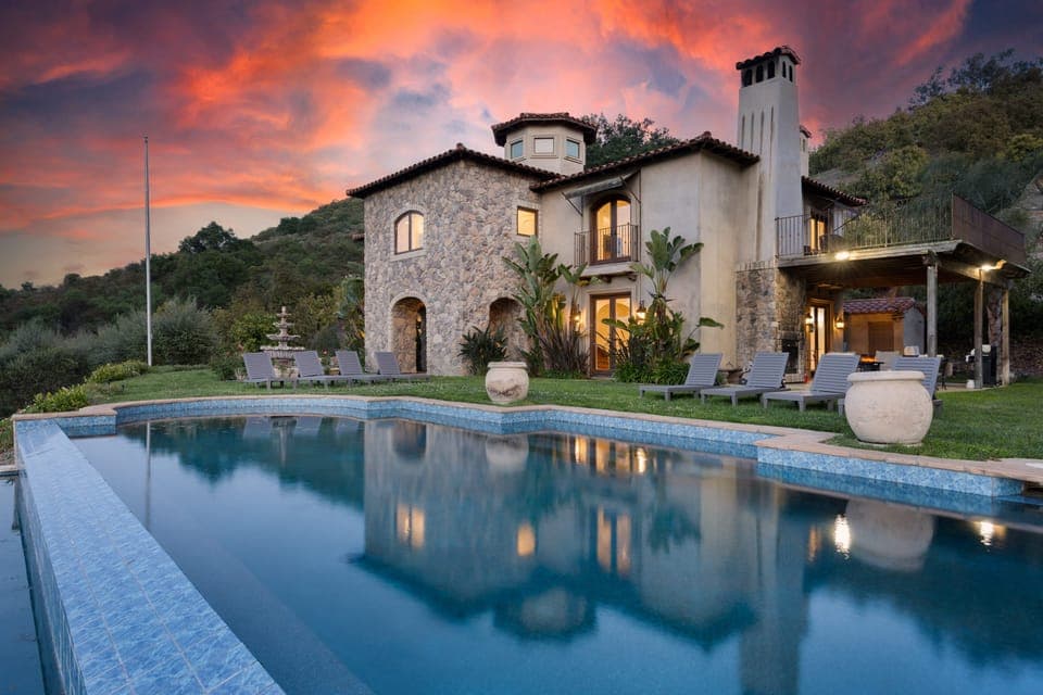 Swim into the horizon’s edge