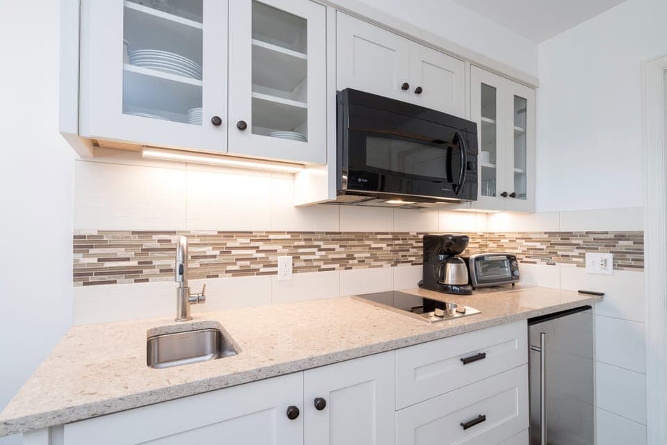 Kitchenette.