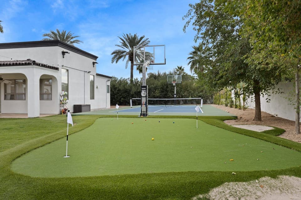 Practice your putt!