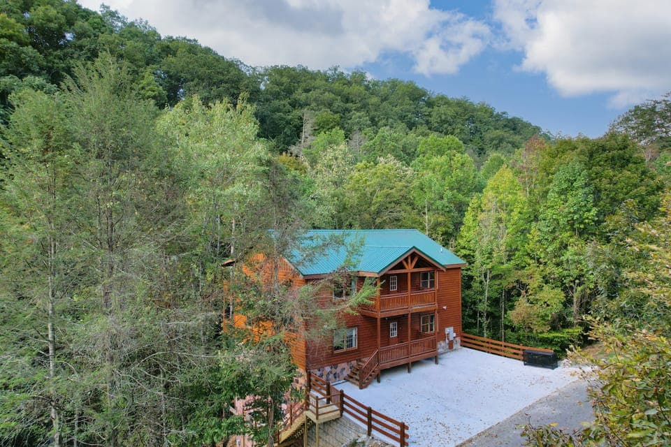 The Smoky Mountains await!