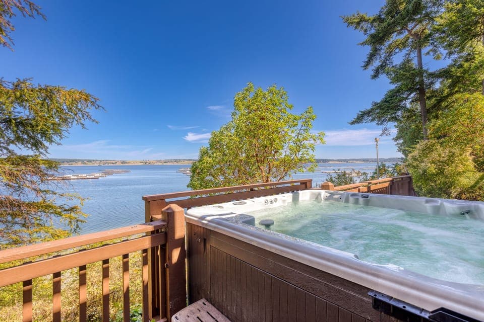 Unwind in this hot tub haven perched on the deck!