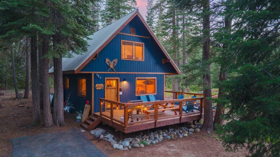 Your private escape minutes from Lake Tahoe!