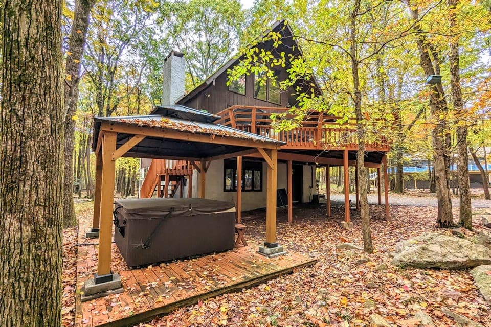 Rustic escape awaits! We can't wait to welcome you.
