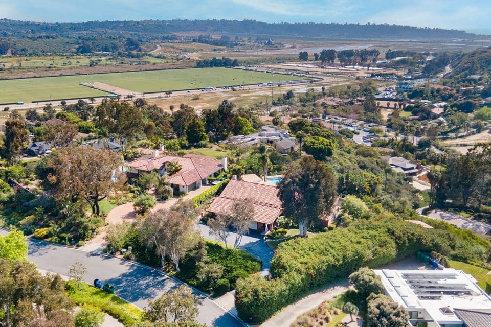 Your dream vacation home awaits at Rancho Real! Book now.