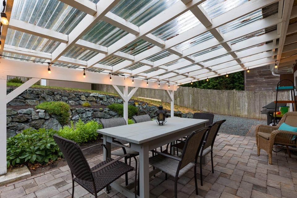 Dine alfresco on the back patio!