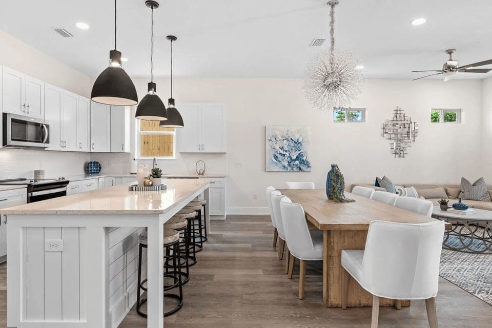 Wanderlust by AvantStay | Walk to Beach + Pool | New Construction House in Sunnyside