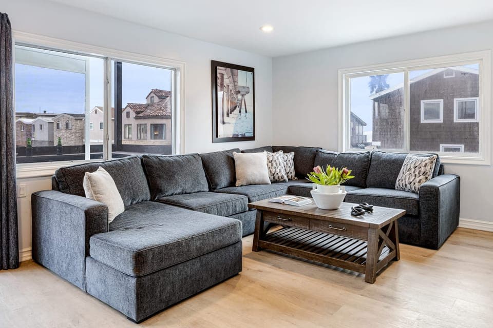 Lounge, laugh, repeat