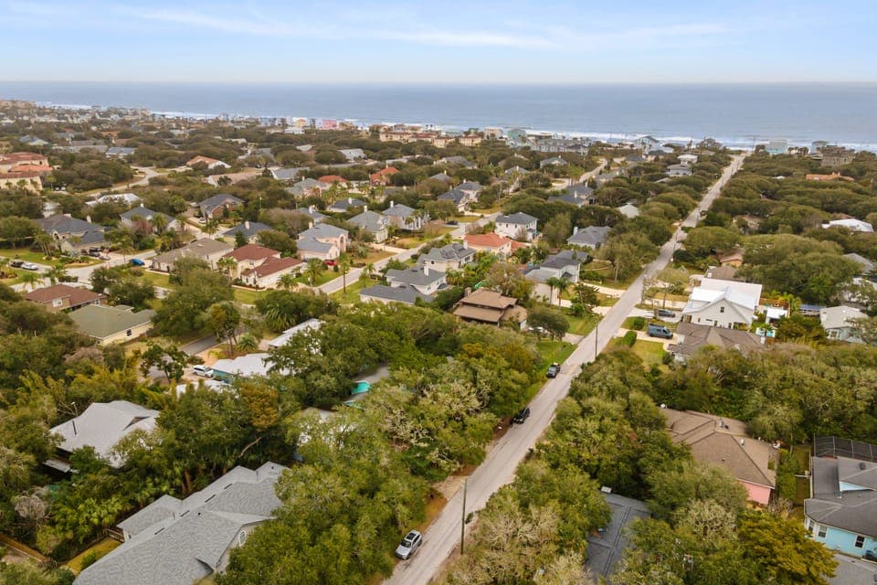 Path at the end of the street leads you to the beach.