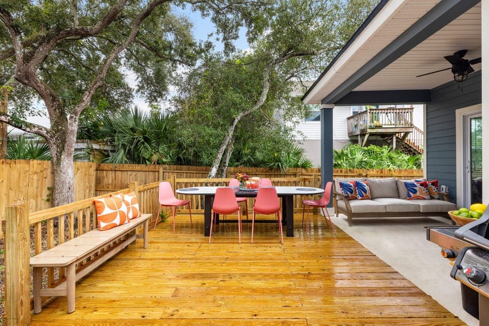 Welcome to Golden Hour &amp; Blue Hour, a 2-home buyout!