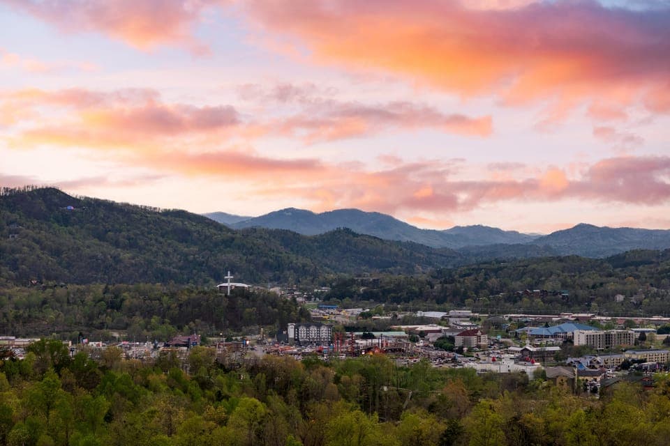 Smoky Mountains is calling!