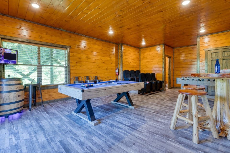 Entertainment for everyone! From billiards to a movie marathon, this space has it all.
