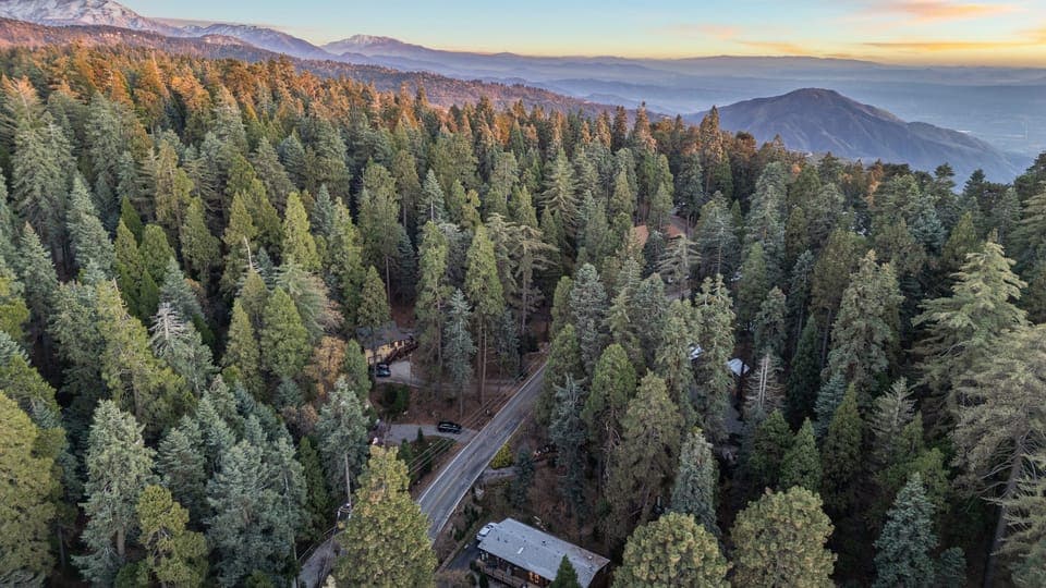 Experience Lake Arrowhead, AvantStay style.