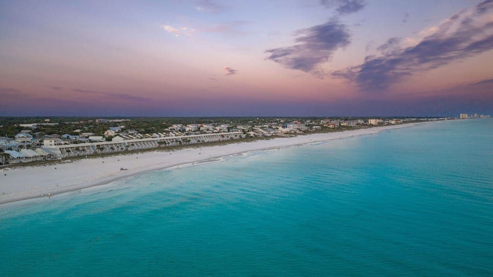 Experience Panama City Beach, AvantStay style!