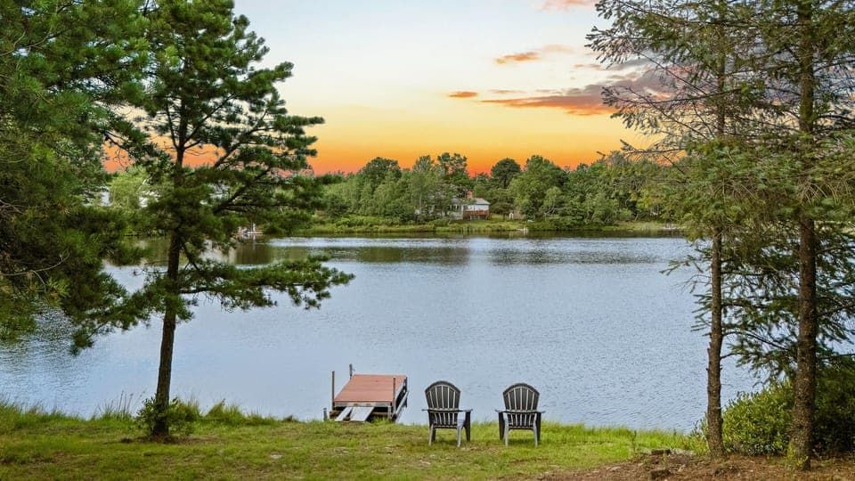 Your lakefront oasis. (For Lake Sake)