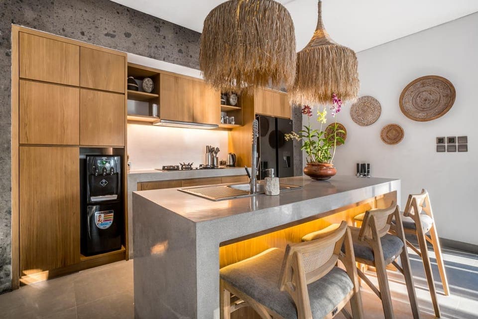 Coffee/tea facilities, Kitchen or kitchenette, Dining area, oven