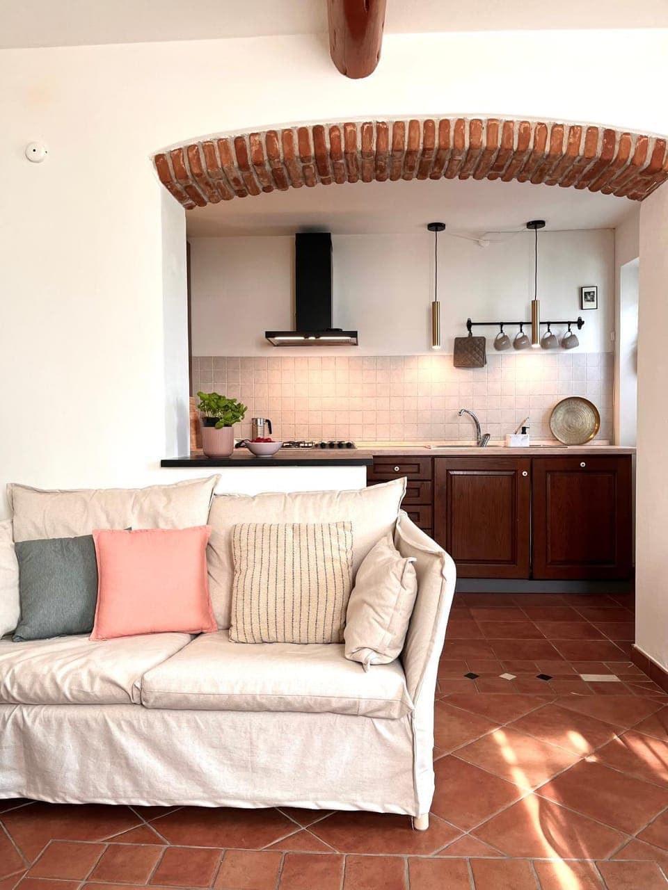 Kitchen or kitchenette, Living room