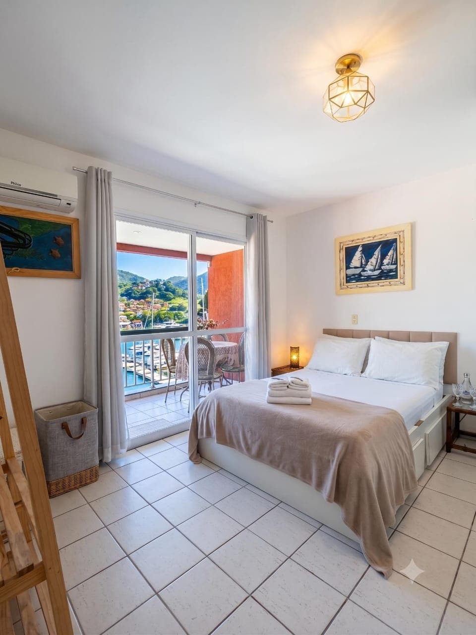 Bed, View (from property/room), Balcony/Terrace, Photo of the whole room, Bedroom