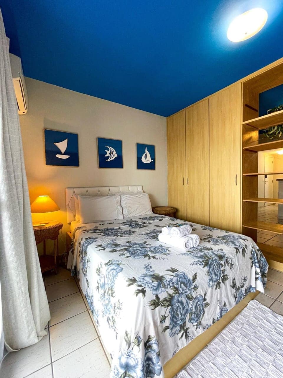 Bed, Photo of the whole room, Bedroom, towels, wardrobe