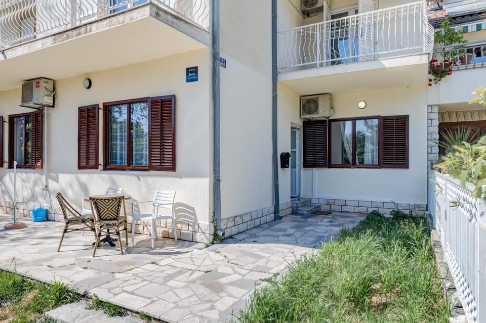 Property building, Patio