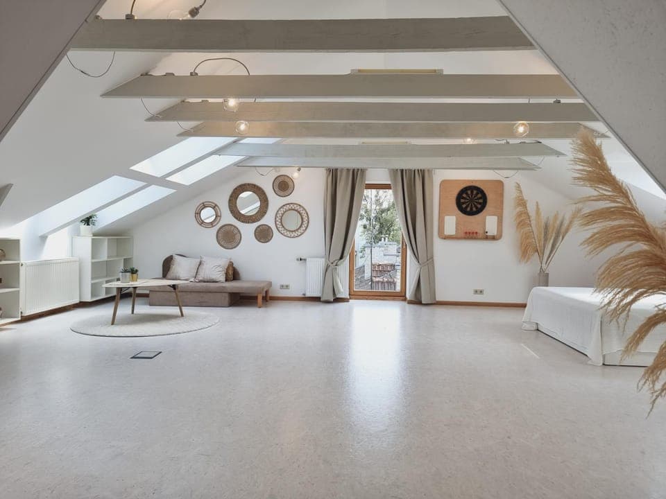 Seating area, Bedroom