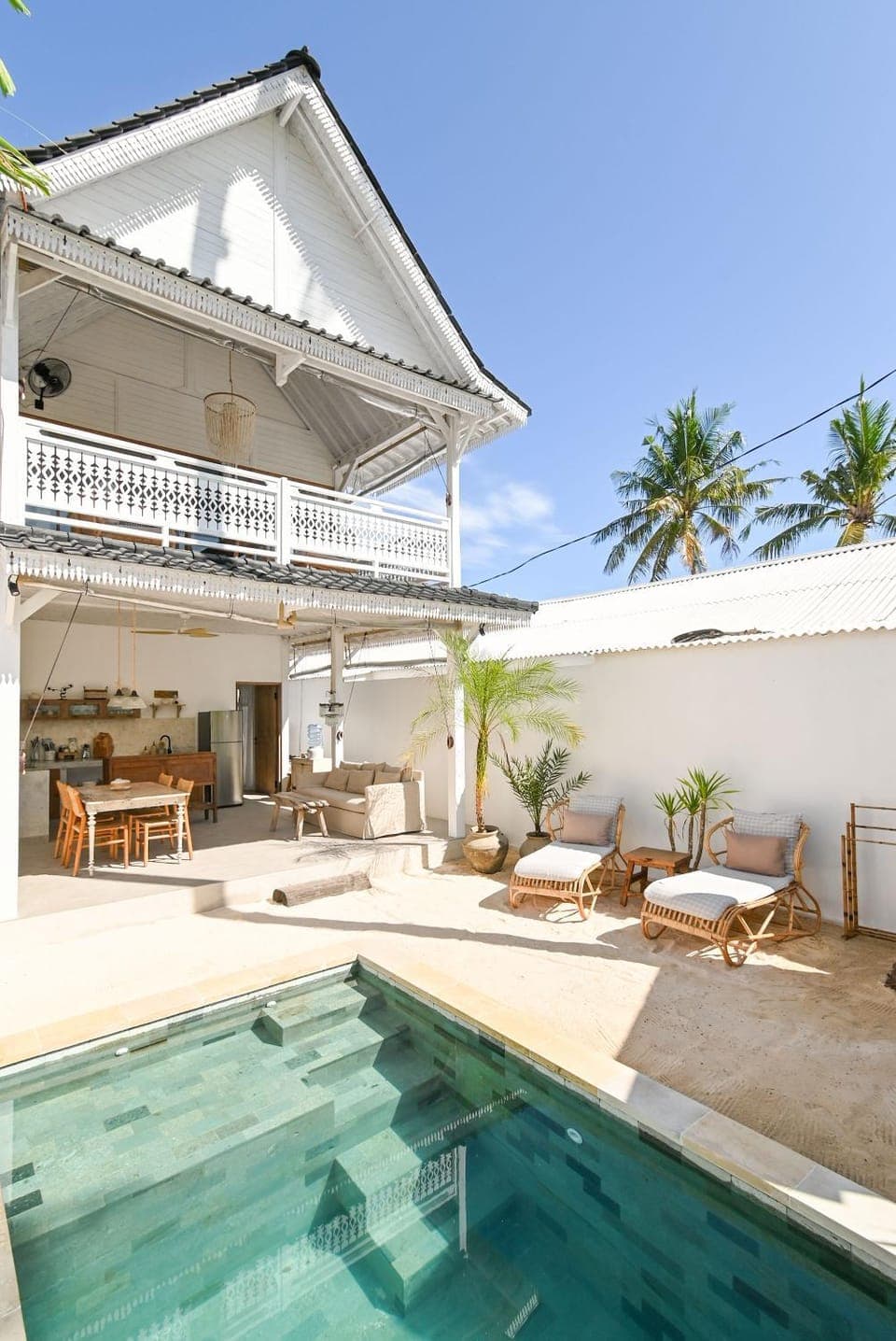 Property building, Swimming pool