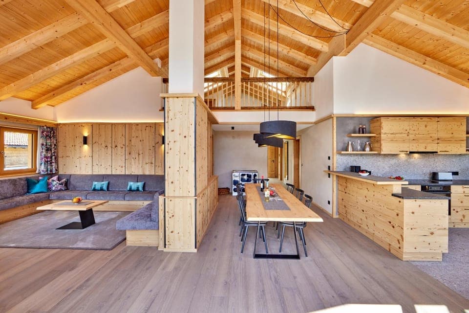 Living room, Dining area, kitchen