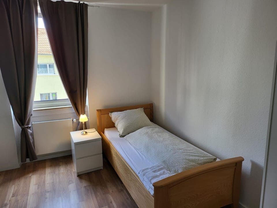 Bed, Coffee/tea facilities, Photo of the whole room, Seating area, Bedroom, dishwasher, flat iron, furniture, furniture, furniture, hair dryier, heating, heating, internet, internet, internet, microwave, soundproof, toaster, towels, towels