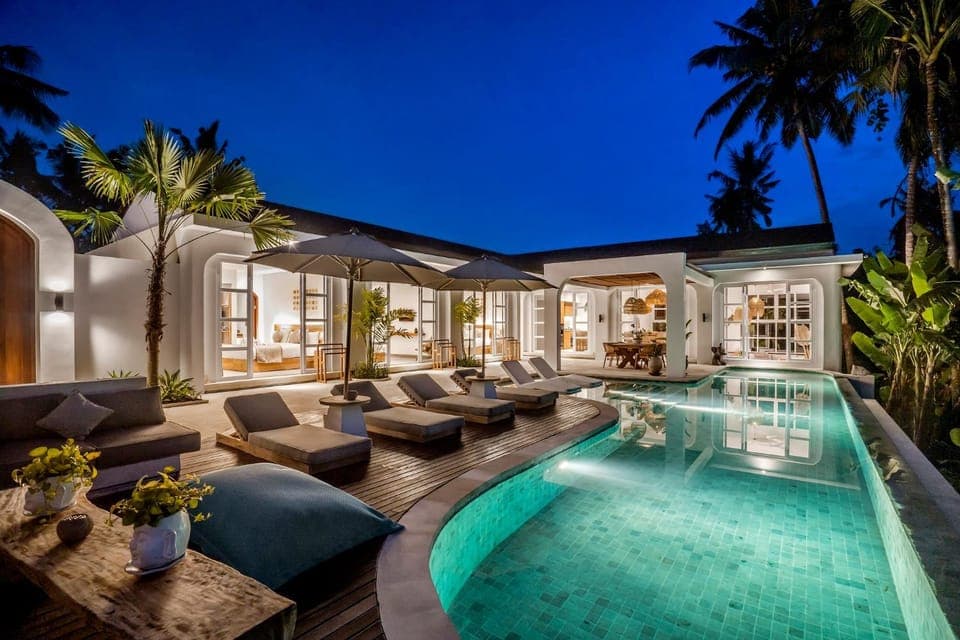 Garden, Garden view, Pool view, Swimming pool, sunbed