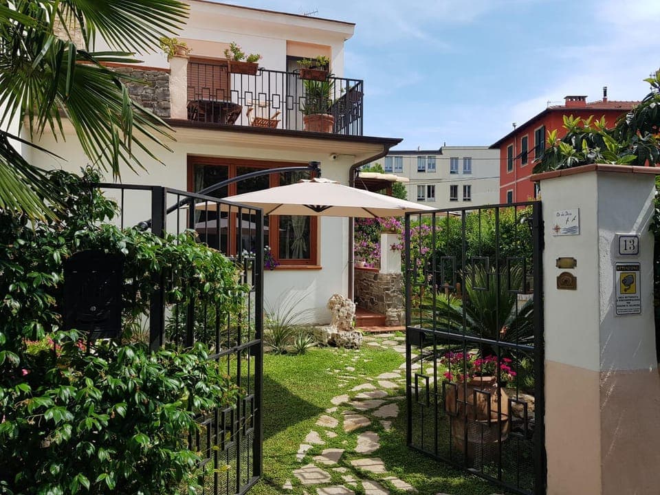 Property building, Garden, Garden view