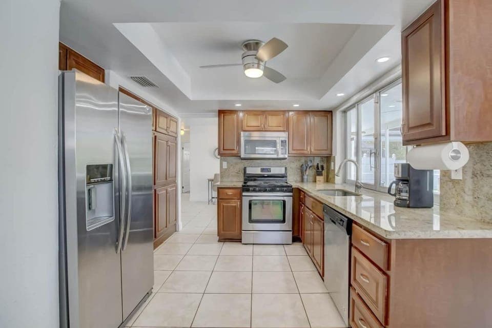dishwasher, microwave, kitchen