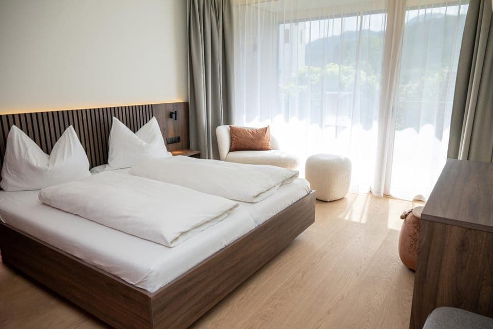 Seating area, Bedroom