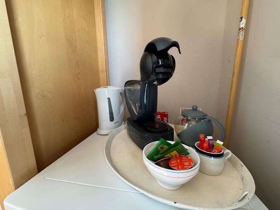 Coffee/tea facilities, Kitchen or kitchenette