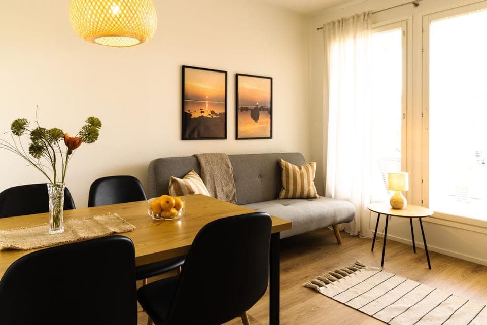 Living room, Seating area, Dining area