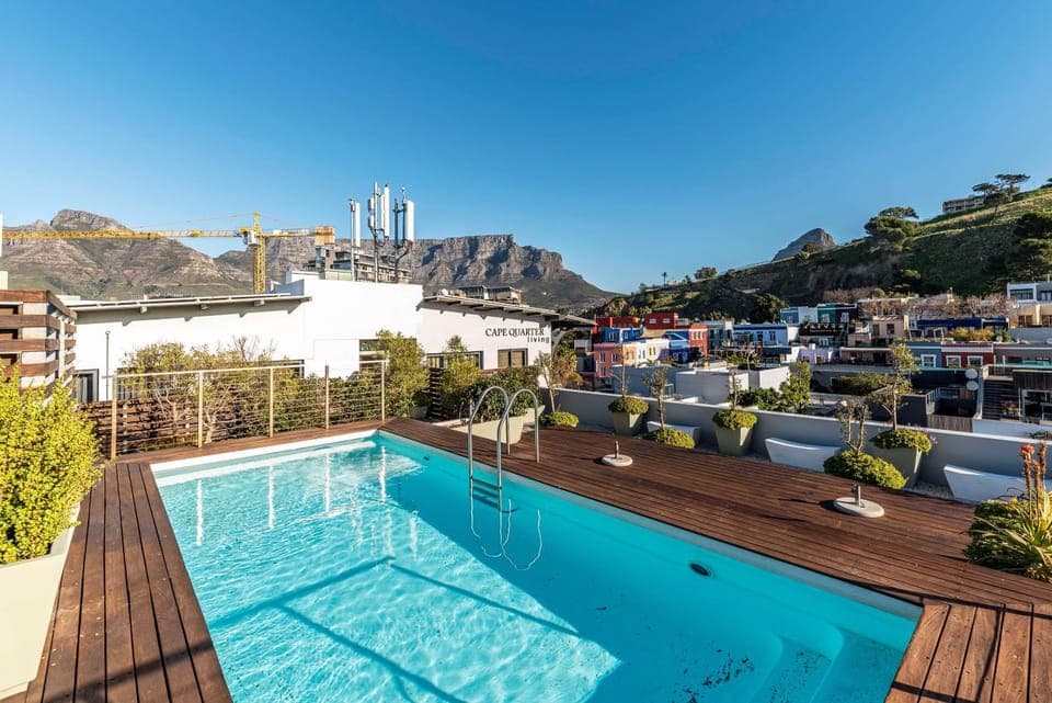 Property building, Day, City view, Mountain view, Pool view, Swimming pool