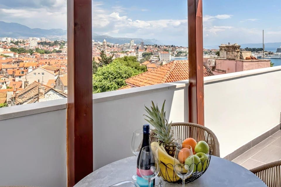 Balcony/Terrace, City view, Sea view