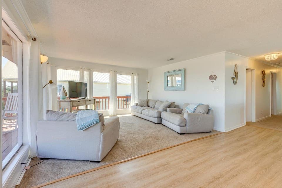 Breezy Dauphin Island Vacation Rental with Deck! House in Dauphin Island