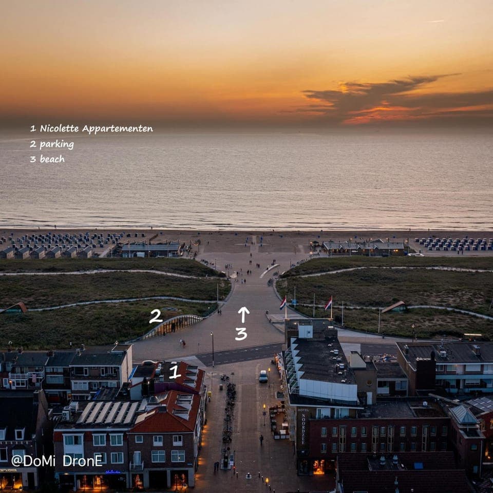 Property building, Area and facilities, Shopping Area