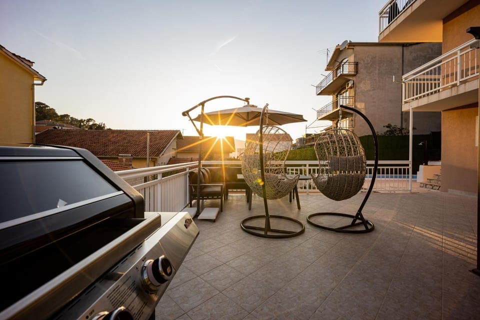 BBQ facilities, Balcony/Terrace