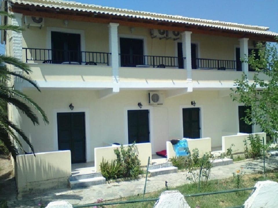 Facade/entrance, Bed, View (from property/room)